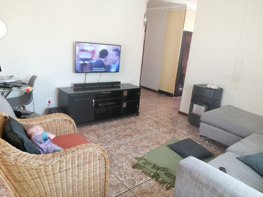 To Let 3 Bedroom Property for Rent in Tlhabane West North West